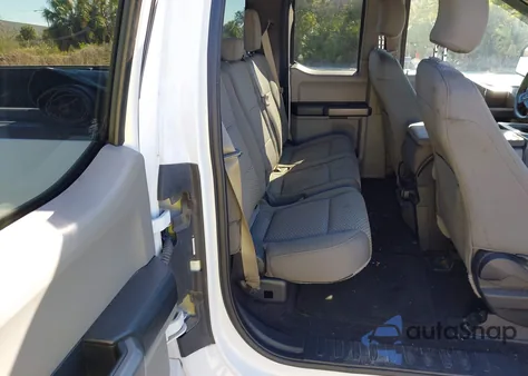 2015 Ford F-150 Xlt z USA, uszkodzony, nr VIN 1FTFX1EF0FFC00150